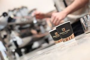 Gloria Jean's has 800 outlets, half of which are in Australia.